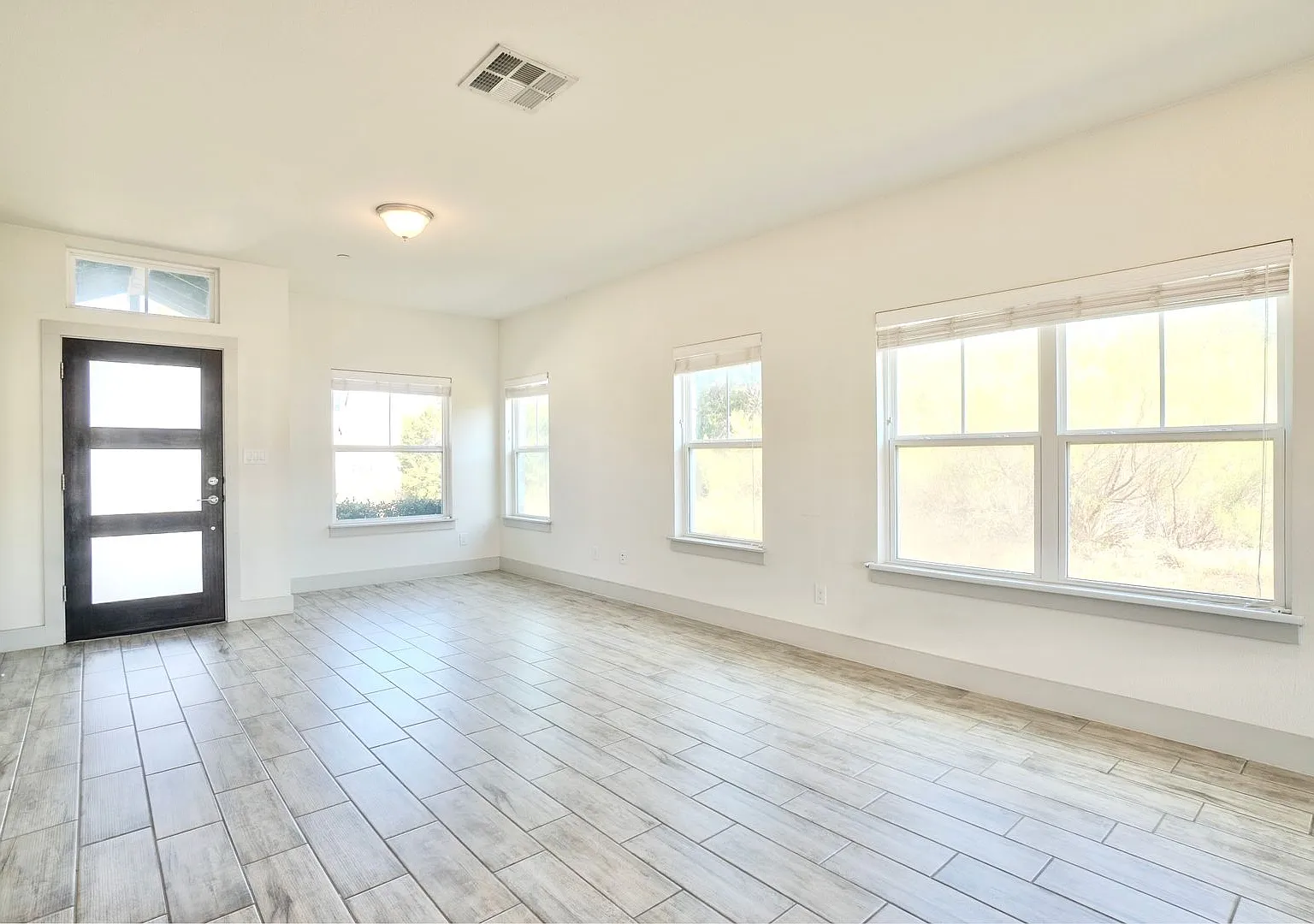 3BR/2BA Leander Home with 1-Car Garage & Scenic Views — Photo 4