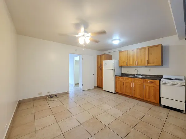 1011, 444 Kuamoo St APT 204, Honolulu, HI 96815