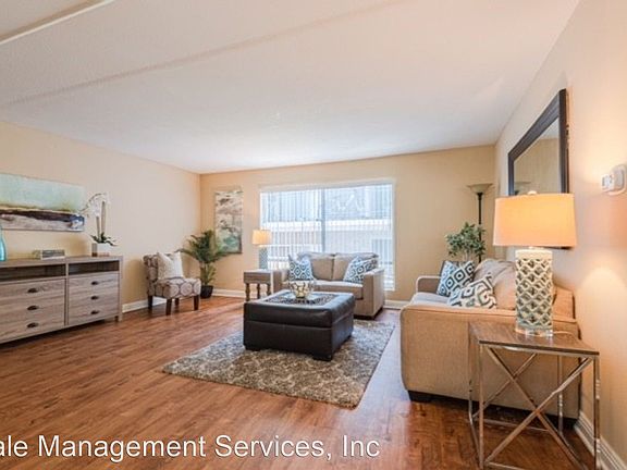 4th image of 13138 Moorpark St APT 5