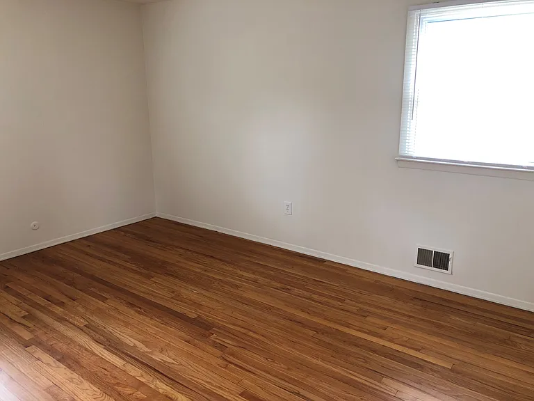 54 Woodland Rd — Photo 9
