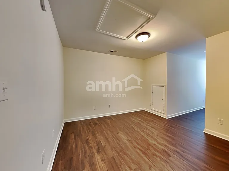 641 Woodson Dr — Photo 14