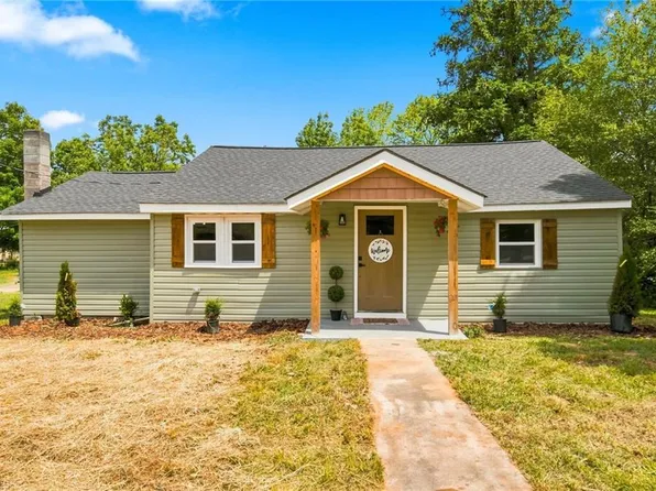 1325 King Rd, Salisbury, NC 28146