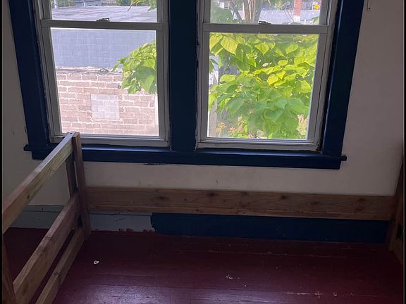 3rd image of 139 Eller Ave Unit 2