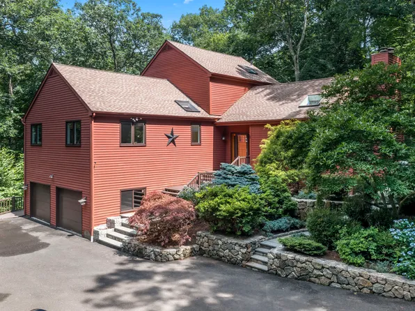 887 Bullet Hill Road, Southbury, CT 06488