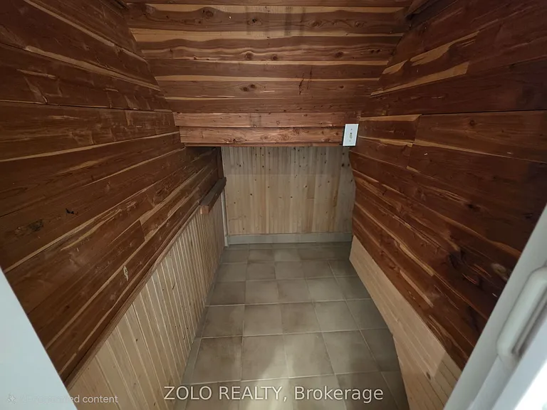 4233 Greybrook Cres — Photo 9