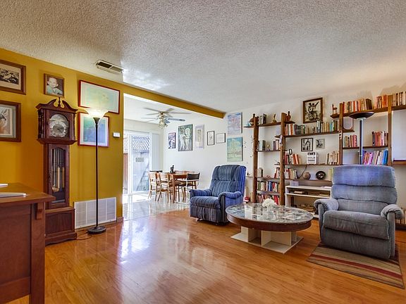 3rd image of 772 N Mollison Ave Unit A