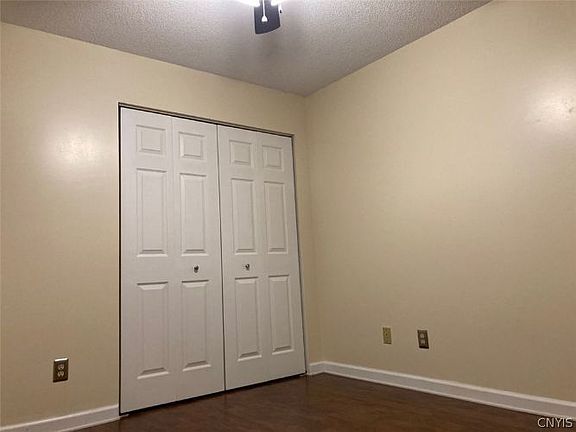 4th image of 136 Urbandale Pkwy #136