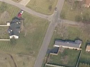 6126 Sharon Dr, Fort Wayne, IN