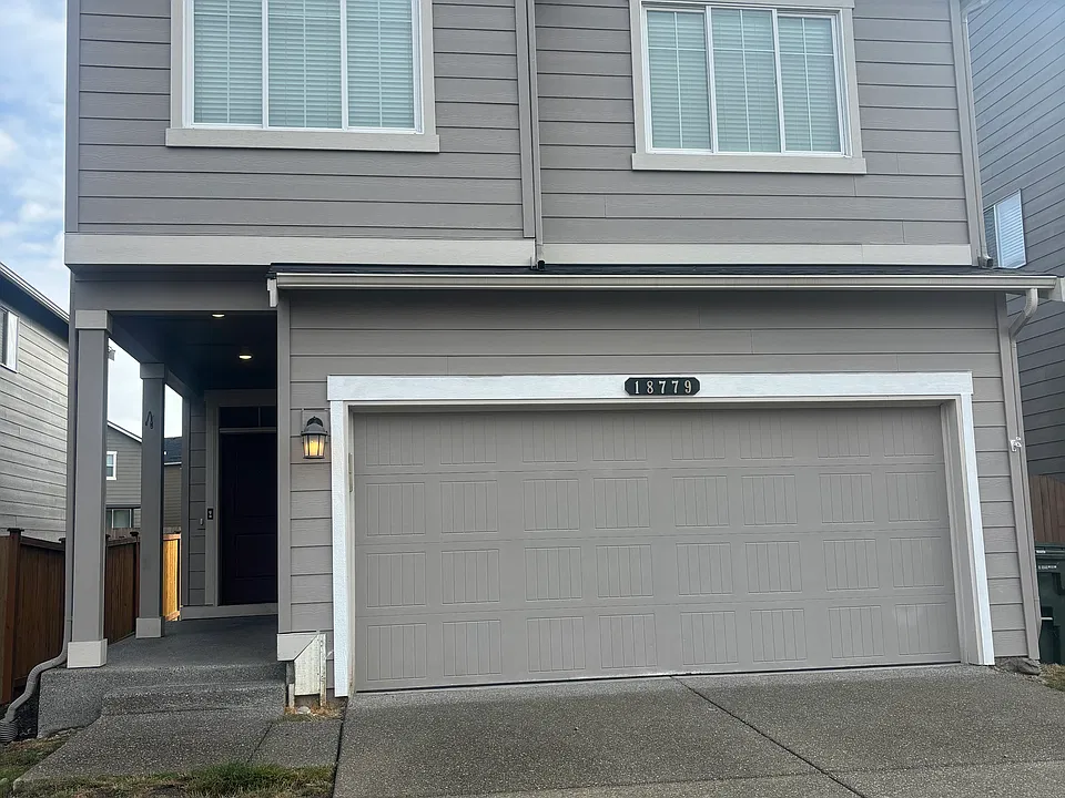 18779 108th Ave E
