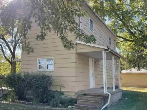 1104 N Adams St, Junction City, KS 66441