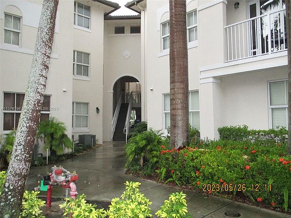 3rd image of 11501 NW 89th St APT 108
