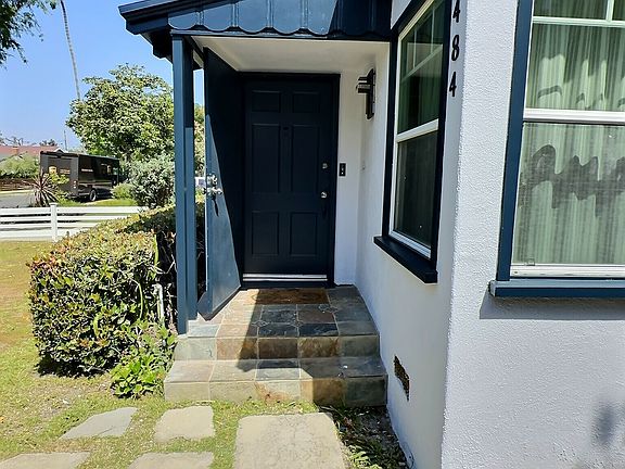 2nd image of 3484 Ashwood Ave