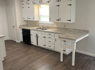 135 SE Gardens Blvd, Burleson, TX 76028