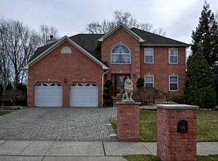 28 Woodruff Dr, Matawan, NJ 07747