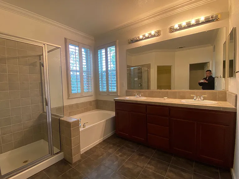 3530 Callison Dr — Photo 16