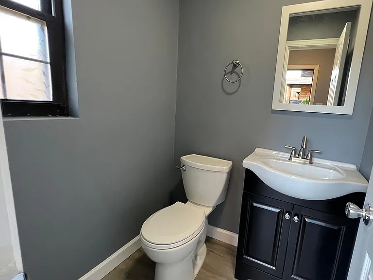 138 Mount Lebanon Blvd — Photo 3