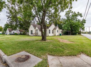 519 Gresham St, Baytown, TX 77520
