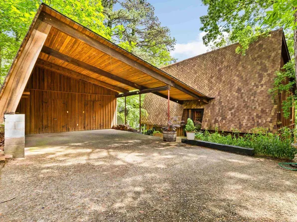 11123 Bainbridge Dr, Little Rock, AR 72212