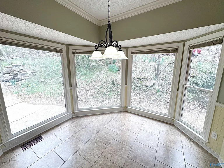 1319 Chesterfield Rd SE — Photo 15