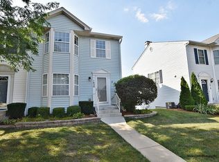 1620 Salem Ct #1620, Geneva, IL 60134