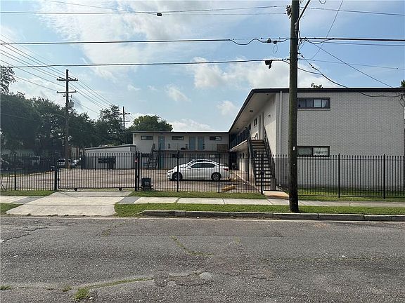 5th image of 1828 Washington Ave
