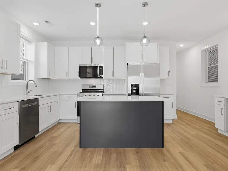 4841 S Prairie Ave #1 — Photo 11