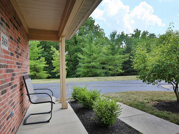 4th image of 3168 Pine Manor Blvd