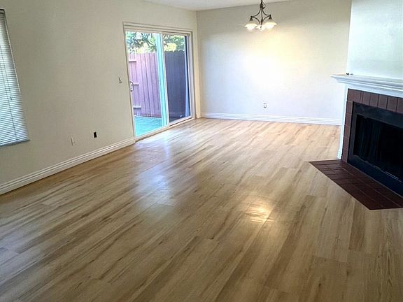 3rd image of 1106 Cleghorn Dr Unit D