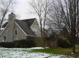 91 Forest Lake Dr, Simpsonville, SC 29681