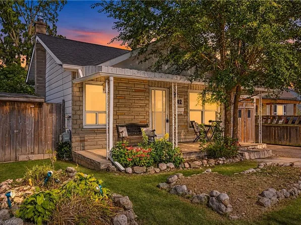 42 Sanderson St, Brantford, ON N3S 2V2