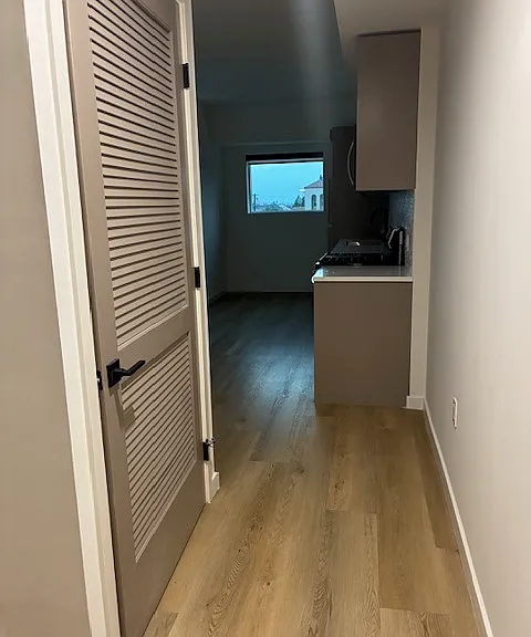 955 S Fedora Street — Photo 3