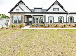 115 Oakleigh Manor Dr, Fayetteville, GA 30215