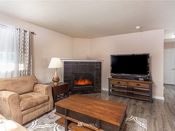 5th image of 5978 Harlow Dr
