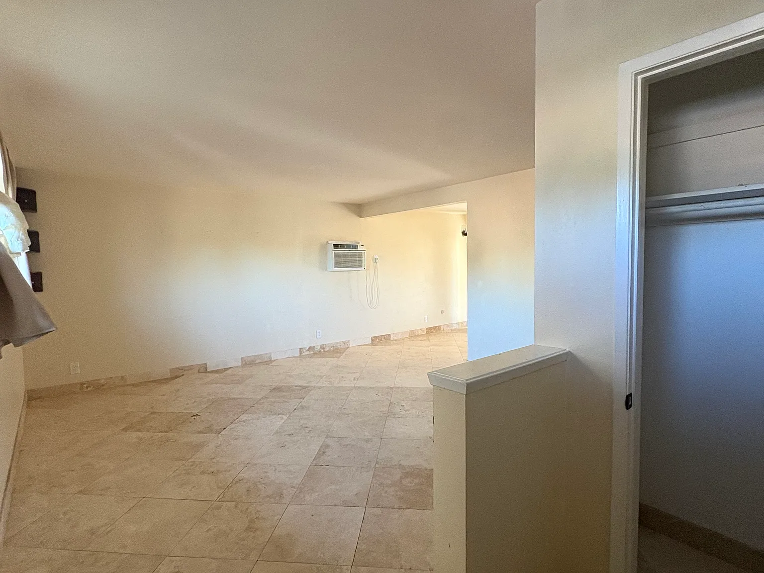 2 bed, 900 sqft, $2,060 — Photo 3