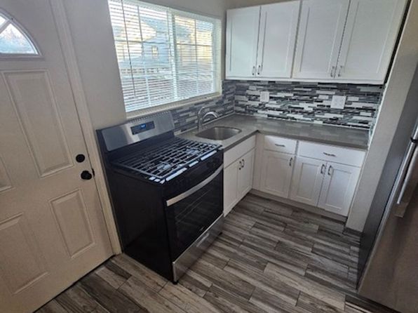 1210 Newhall St #1210