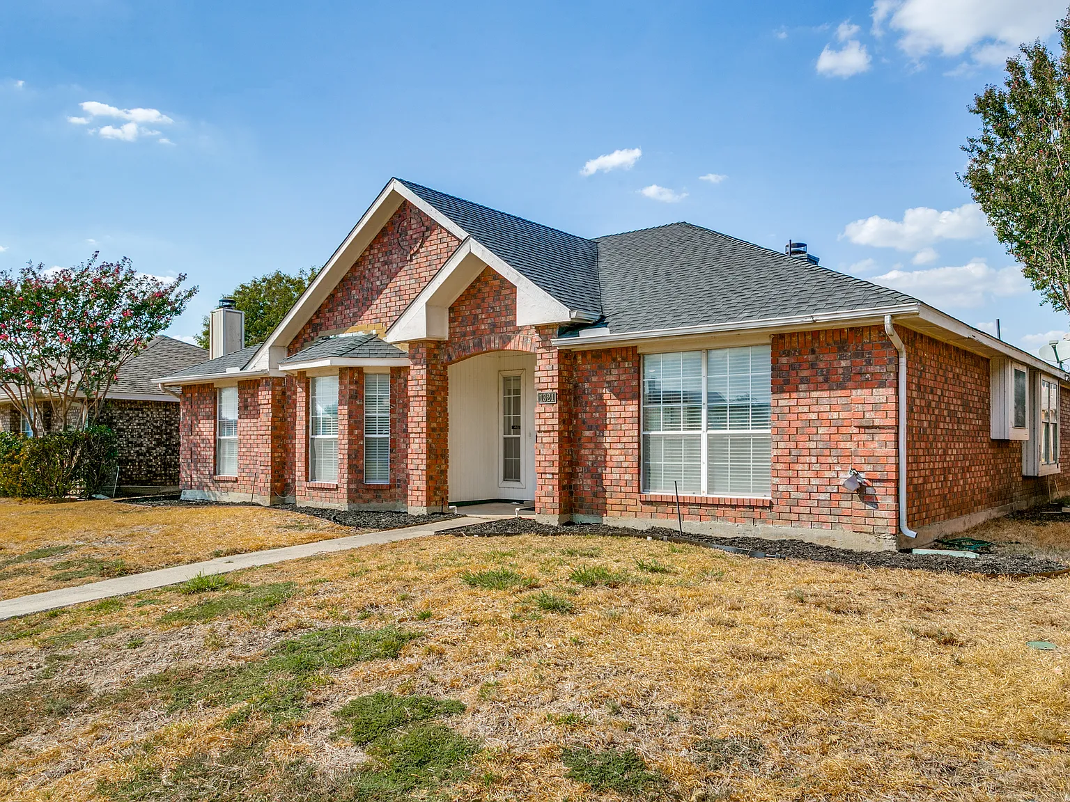 1321 River Birch Ln — Photo 2
