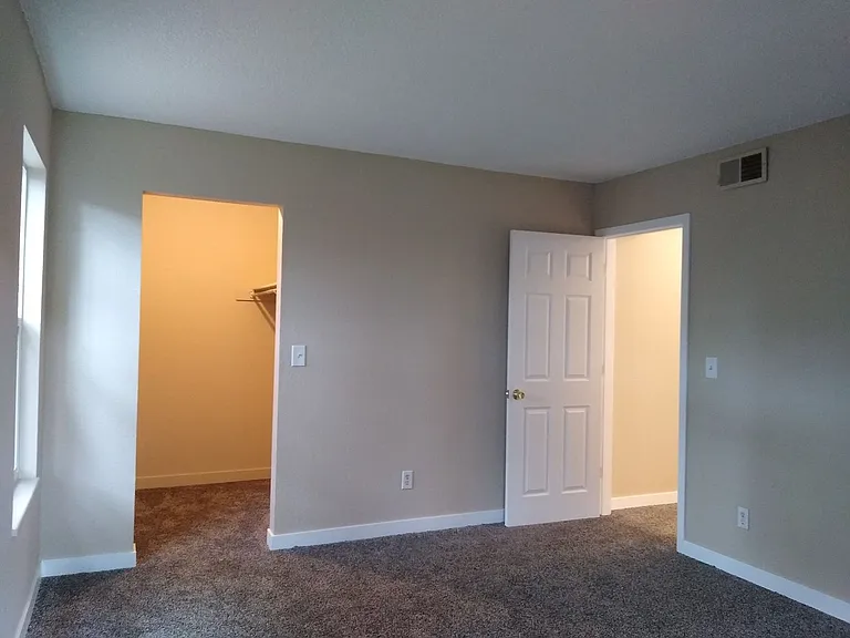 470 S Fenton St — Photo 78