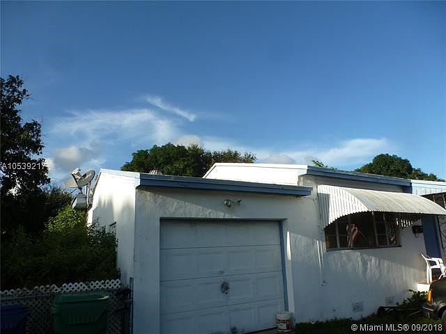 2nd image of 1235 NE 149th St