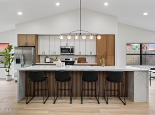 3907 E Coconino St, Phoenix, AZ 85044