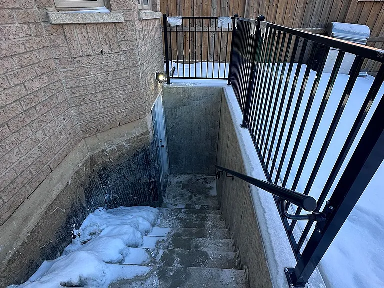 555 Settlers Rd W #BASEMENT — Photo 18