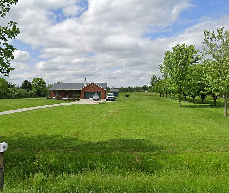 2nd image of 7278 Brookville Rd