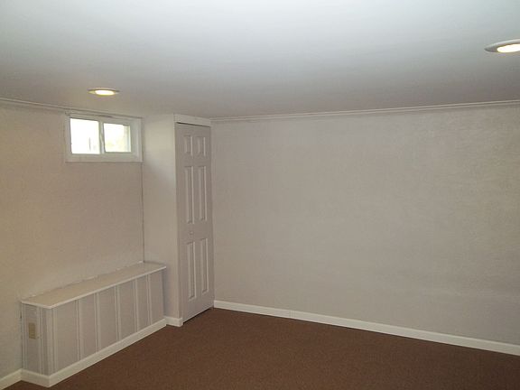 3rd image of 226 W Market St