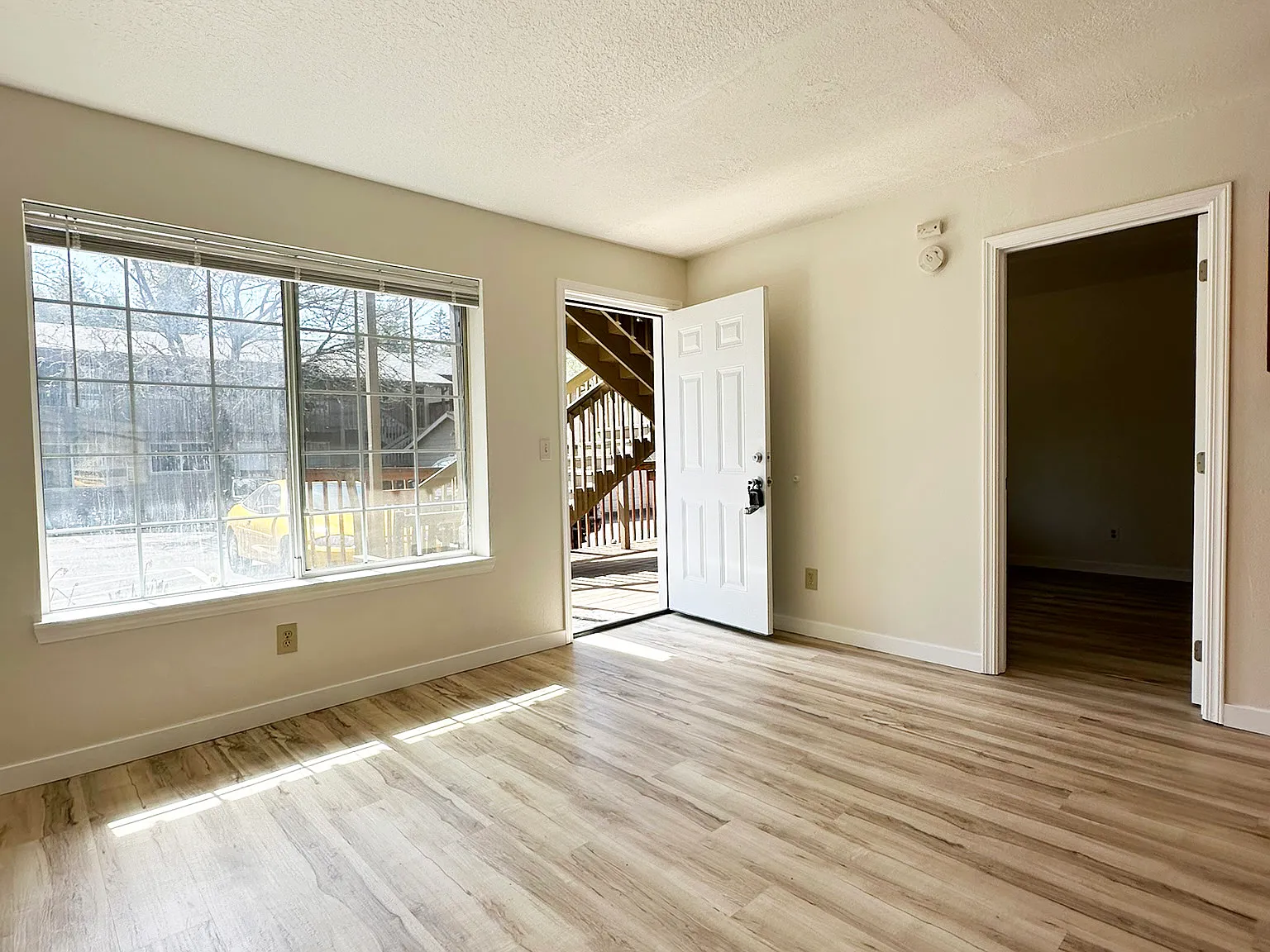 1 bed, 650 sqft, $1,195 — Photo 2