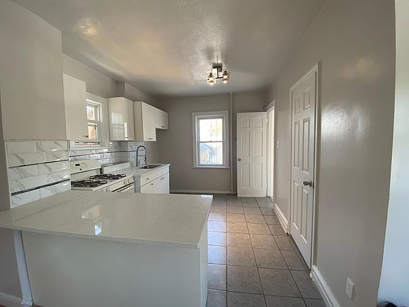 3rd image of 13419 107th Ave #1