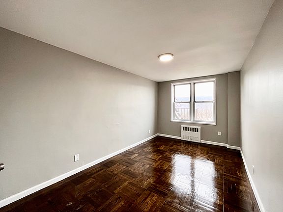 3rd image of 615 Warburton Ave APT 3