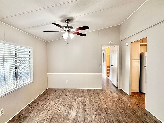 4th image of 33259 Homestead Ln