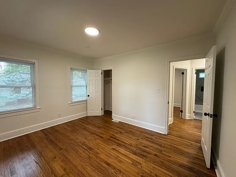 1111 Bridges Dr — Photo 2