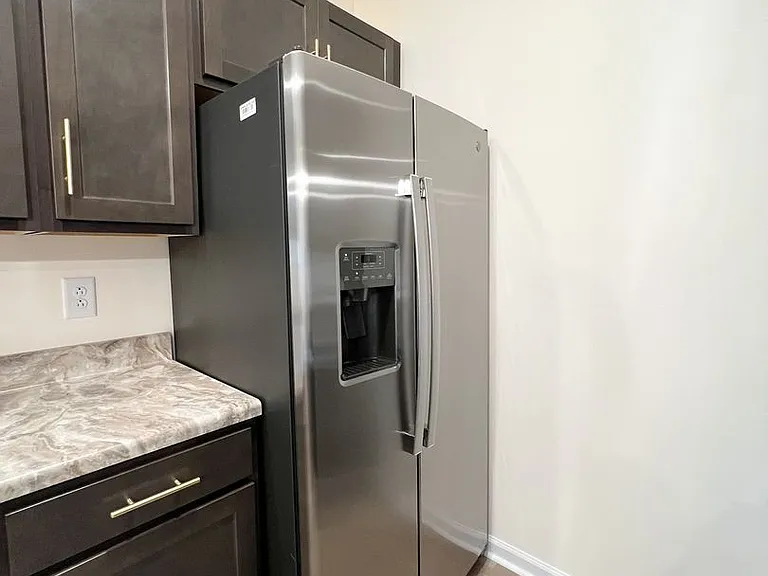 301 Ranger Ln — Photo 9