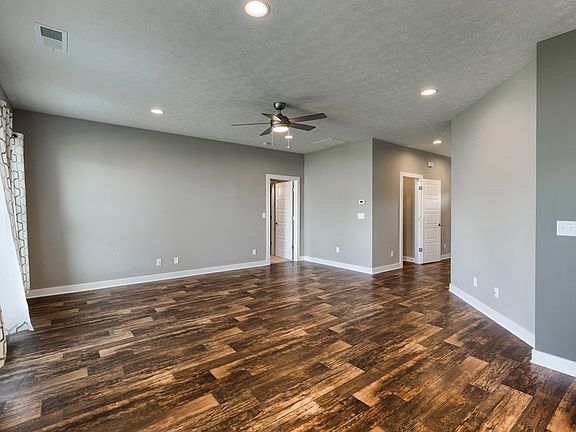 5th image of 2646 Dellwood Valley Ln