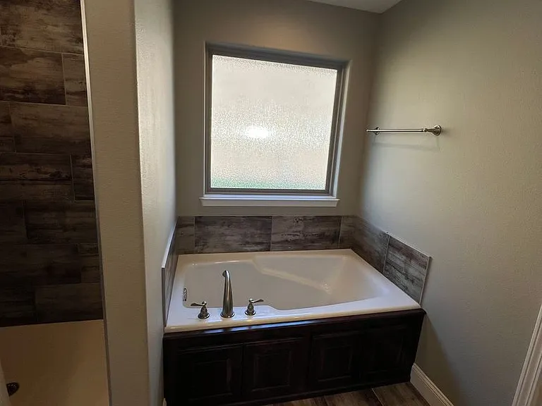 5353 S Twelve Oaks Rd — Photo 24